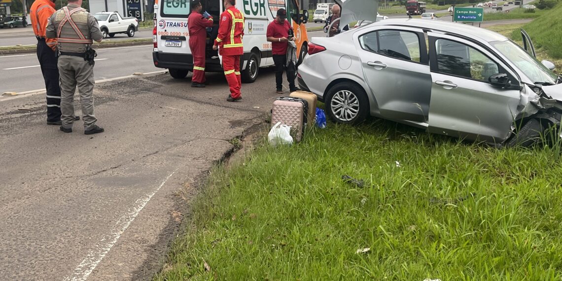 Três pessoas ficam feridas em acidente na RS-239 no trecho de Campo Bom