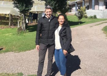 Sepultamento de casal encontrado morto dentro de veículo é neste domingo (14), em Sapiranga