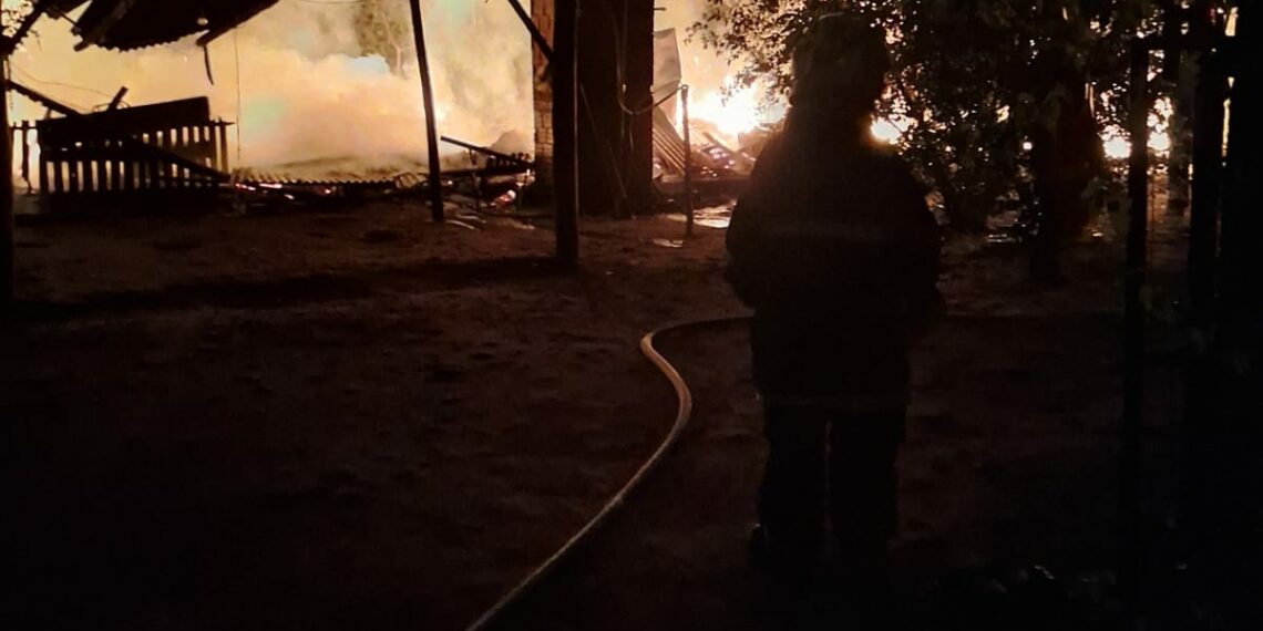 Incêndio atinge residência na RS-239, em Araricá