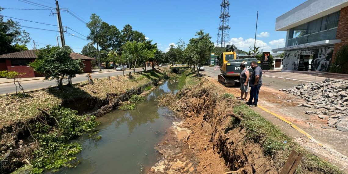 Nova Hartz faz reforma de ponte e troca de gabiões na avenida Irmãos Hartz
