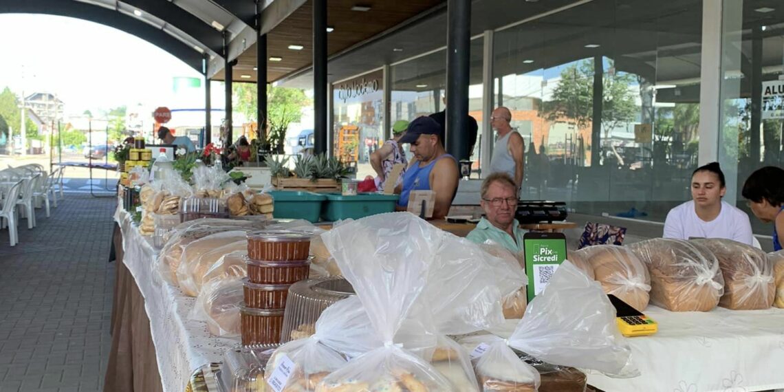 Primeira Feira da Agricutura Familiar na Rua Coberta