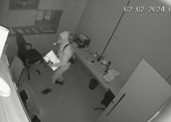 Empresa é invadida por bandido na madrugada que leva computador e outros itens