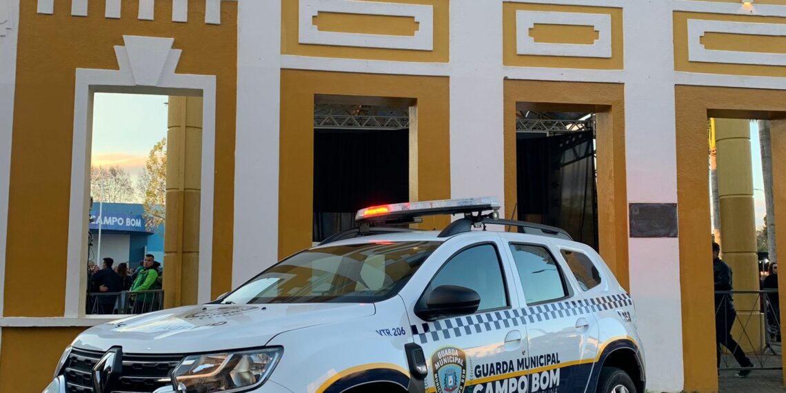 Guarda Municipal de Campo Bom prende homem em flagrante por maus-tratos