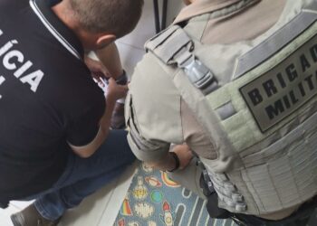 Patrulha Maria da Penha do 32º BPM instala primeira tornozeleira eletrônica em Sapiranga