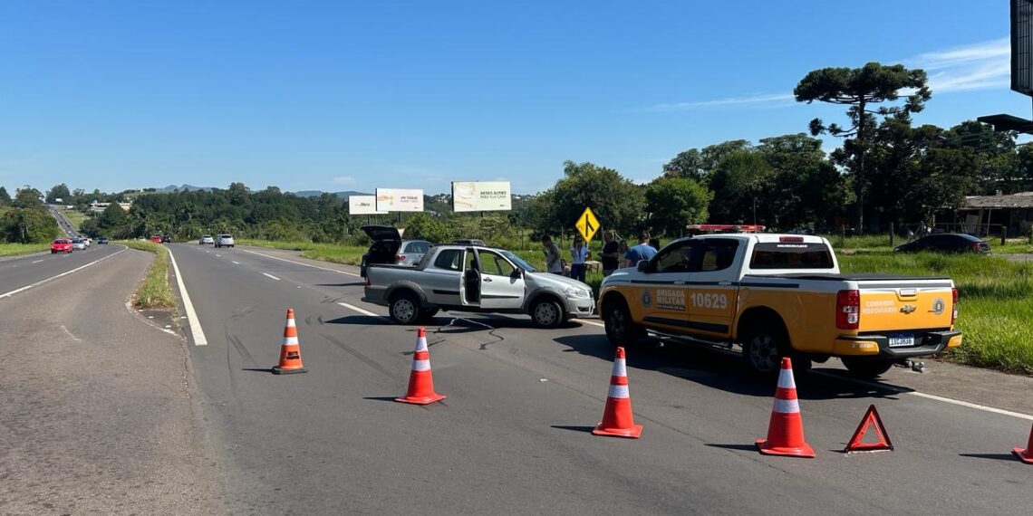 Colisão entre dois veículos deixa idoso ferido em Sapiranga