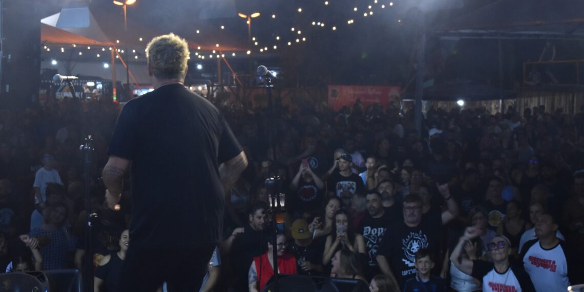 Confira registros do Food Truck Festival e Encontro de Cervejarias Artesanais de Nova Hartz