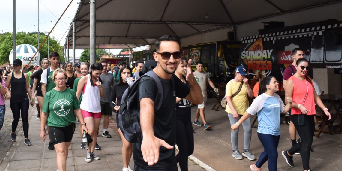 Confira registros do Food Truck Festival e Encontro de Cervejarias Artesanais de Nova Hartz