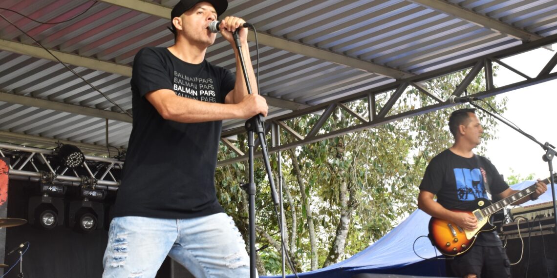 Confira registros do Food Truck Festival e Encontro de Cervejarias Artesanais de Nova Hartz