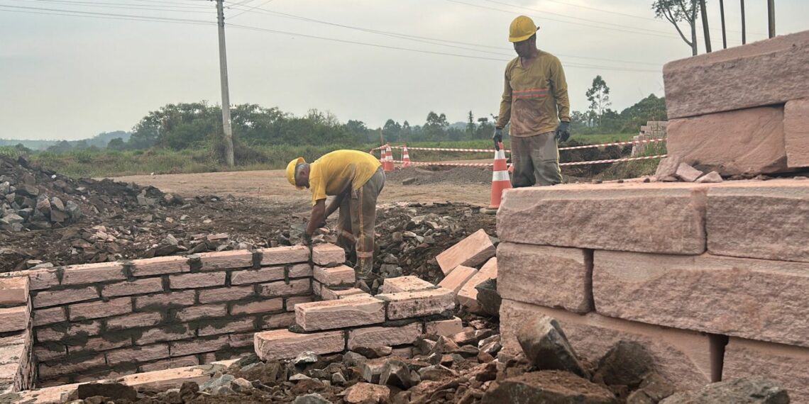 Pavimentações do Pacote 5 começam no bairro Floresta, em Sapiranga