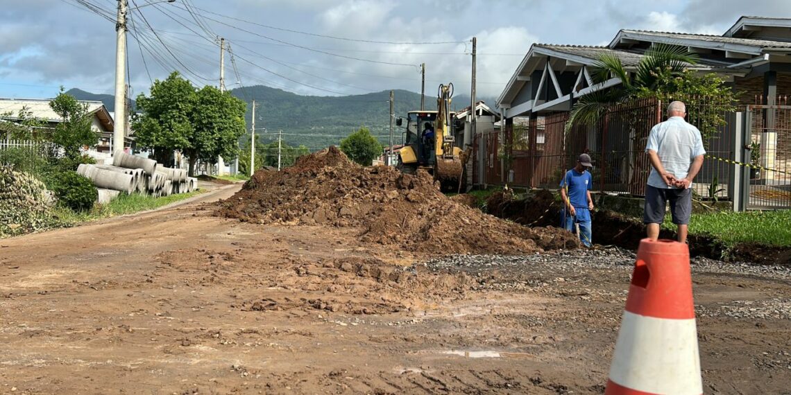 Prefeitura de Nova Hartz dá início a pavimentações no bairro Liberdade
