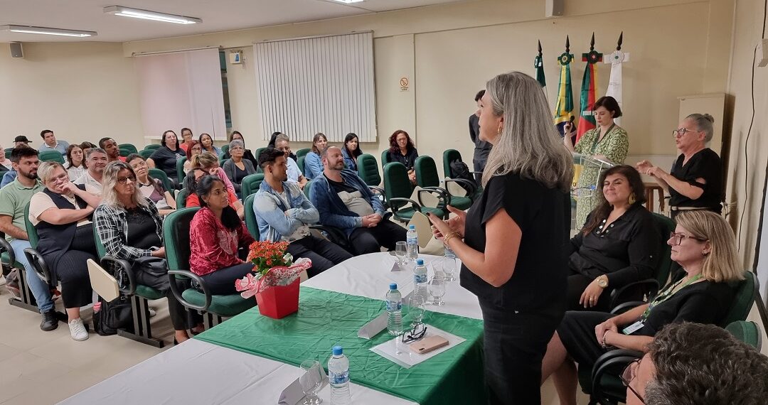 Alunos do EJA de Sapiranga ganham curso de Empreendedorismo e Gestão de Negócios
