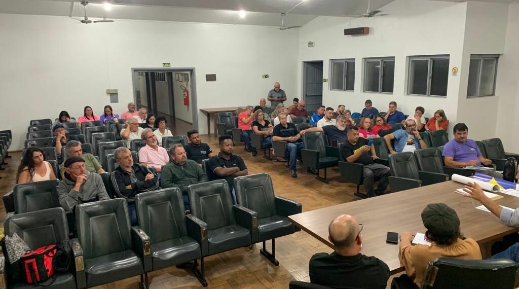 Deputados estaduais do PT participam de encontro em Sapiranga