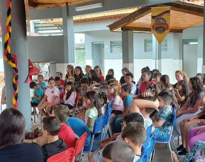 Nova Hartz celebra 5 anos do Projeto Hunsrik nas escolas
