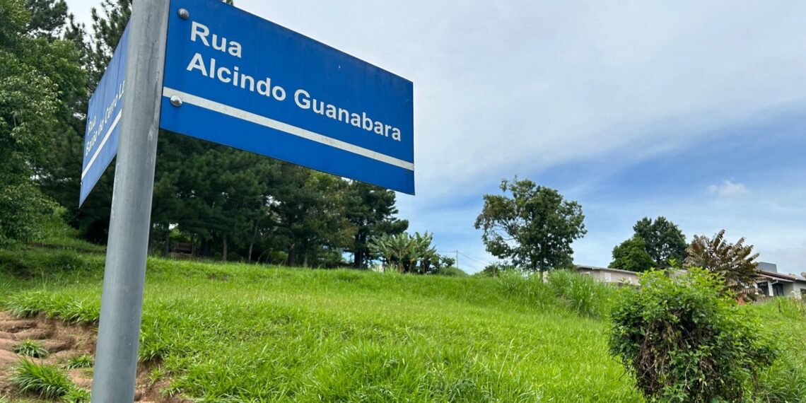 Homem retorna da praia e encontra mulher morta em residência de Sapiranga