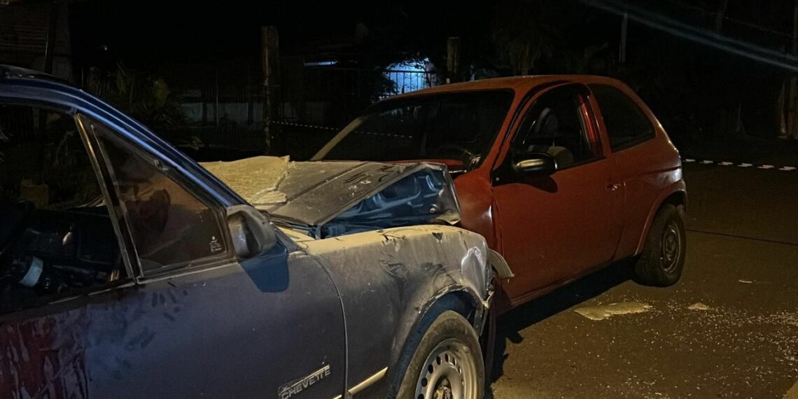 Homem fica gravemente ferido após acidente com dois carros e oito passageiros em Sapiranga