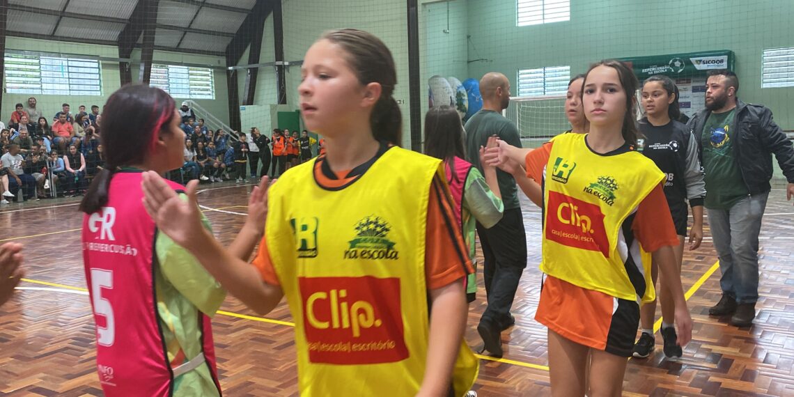 Bola vai rolar na Copa Repercussão na Escola de Futsal SICREDI/CLIP 2024 em Sapiranga