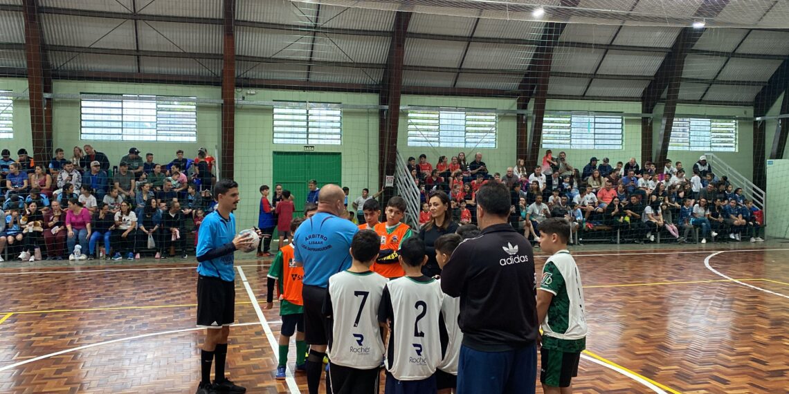 Bola vai rolar na Copa Repercussão na Escola de Futsal SICREDI/CLIP 2024 em Sapiranga
