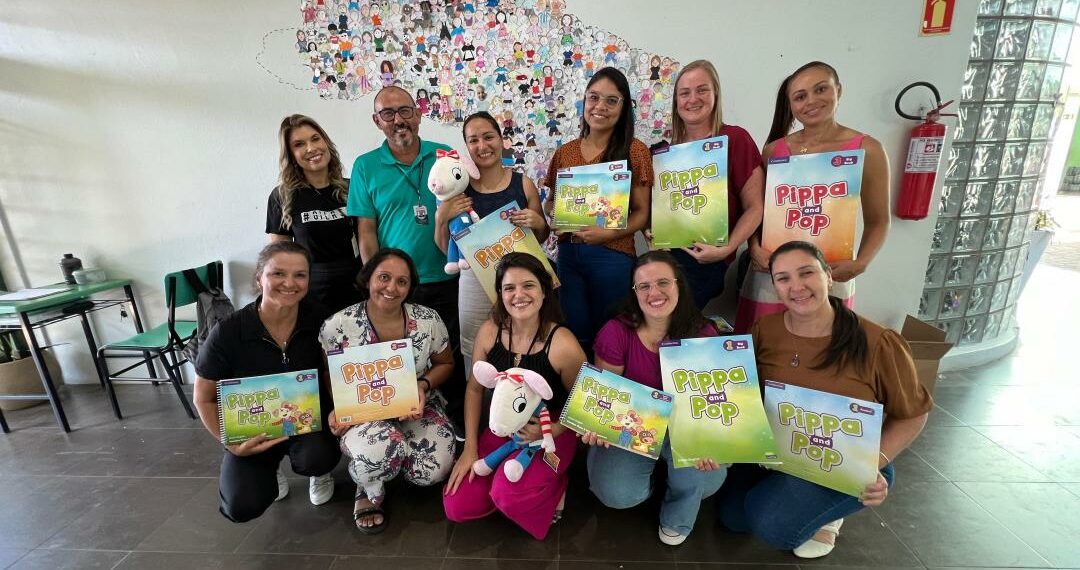 Escola bilíngue de Sapiranga recebe doação de livros para qualificar aprendizado dos alunos