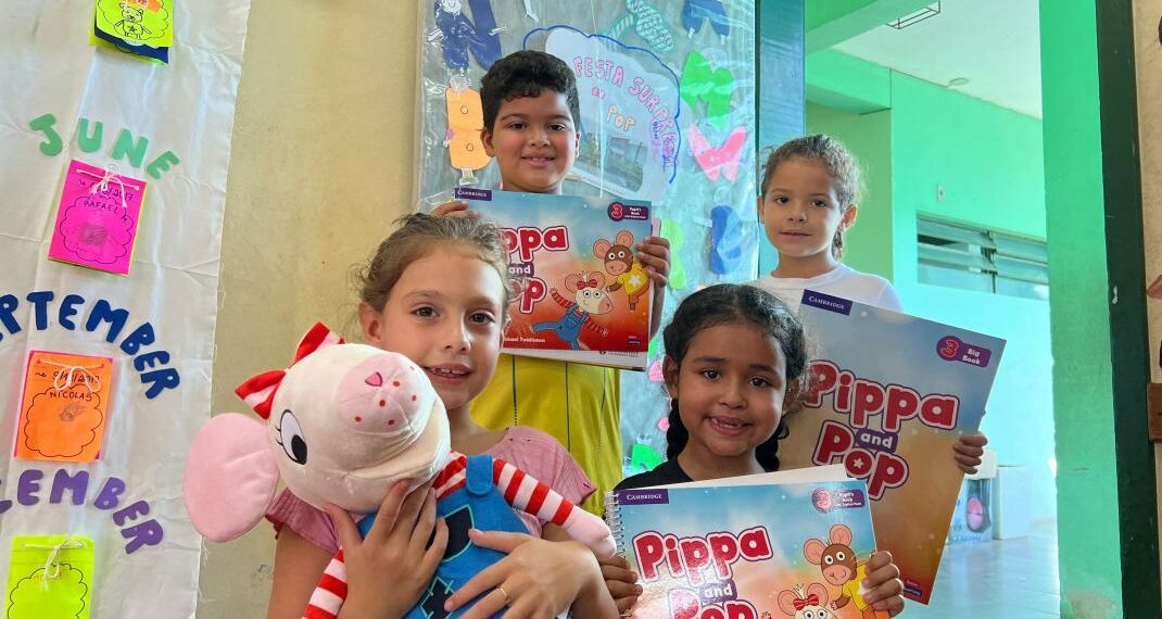 Escola bilíngue de Sapiranga recebe doação de livros para qualificar aprendizado dos alunos