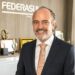 Presidente da Federasul palestra durante reunião-almoço da Acisa