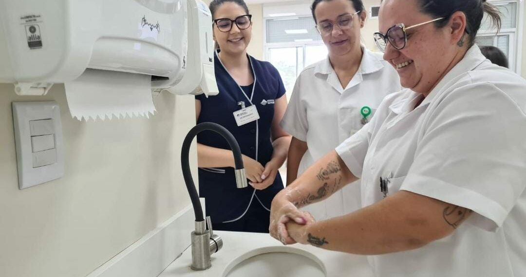 Controle de Infecção no ambiente hospitalar