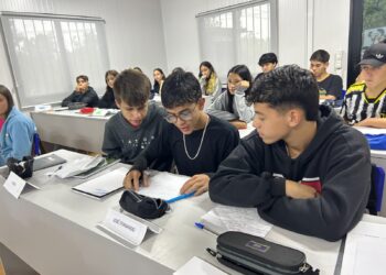 Alunos da rede municipal de Sapiranga participam do curso Vocações Profissionais