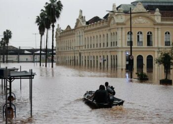 Nível do Guaíba fica abaixo de 4 metros pela primeira vez desde o início dos alagamentos