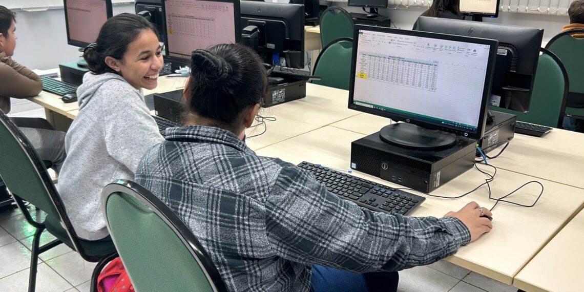 Alunos da rede municipal de Sapiranga participam do curso Vocações Profissionais