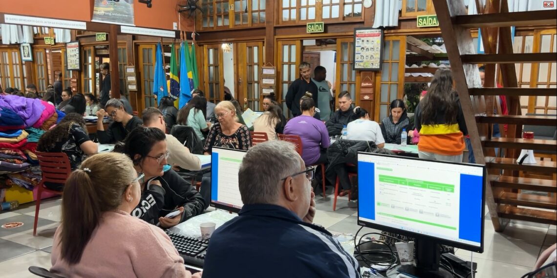 Municípios da região auxiliam famílias no cadastro do Auxílio Reconstrução