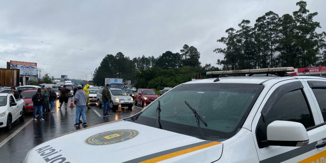 Ponte da RS-239 que liga Taquara a Parobé é bloqueada