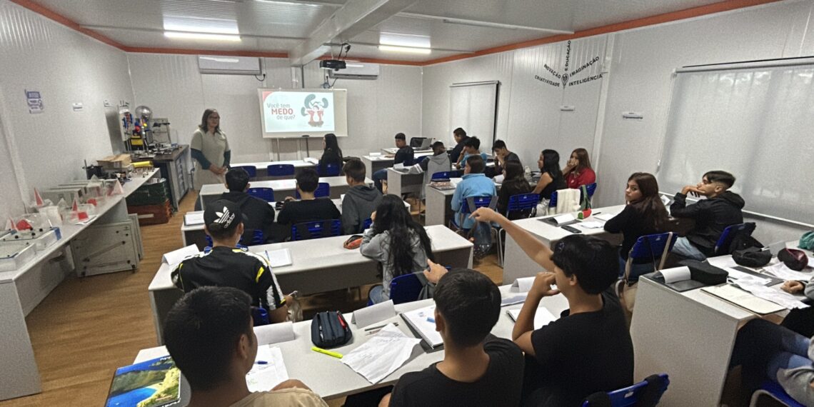 Alunos da rede municipal de Sapiranga participam do curso Vocações Profissionais