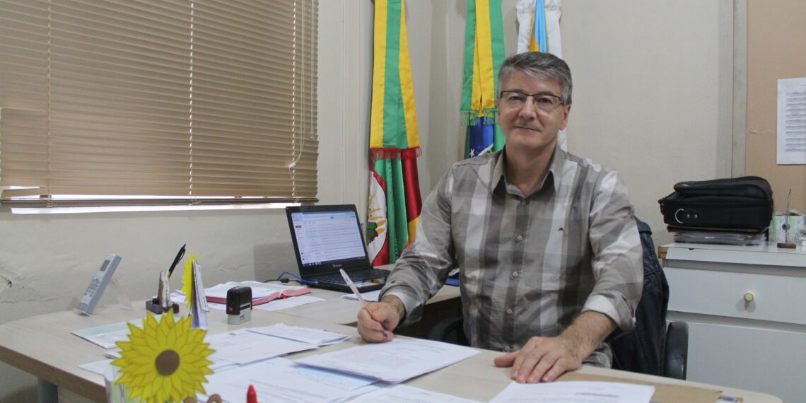 Déficit de R$ 3,9 milhões pode levar Flávio Foss a inelegibilidade por 8 anos