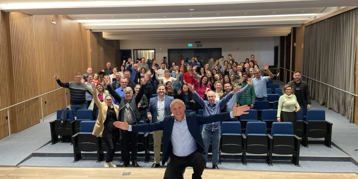Palestra em Sapiranga provoca reflexão sobre o “Sentido de Vida”