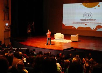Educação de Campo Bom realiza mais uma Formação de Aprendizagem Docente