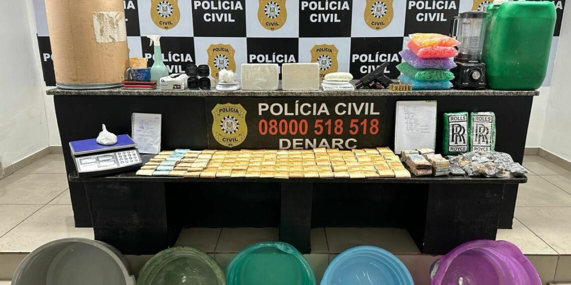Denarc desarticula laboratório de refino de cocaína e prende três bandidos