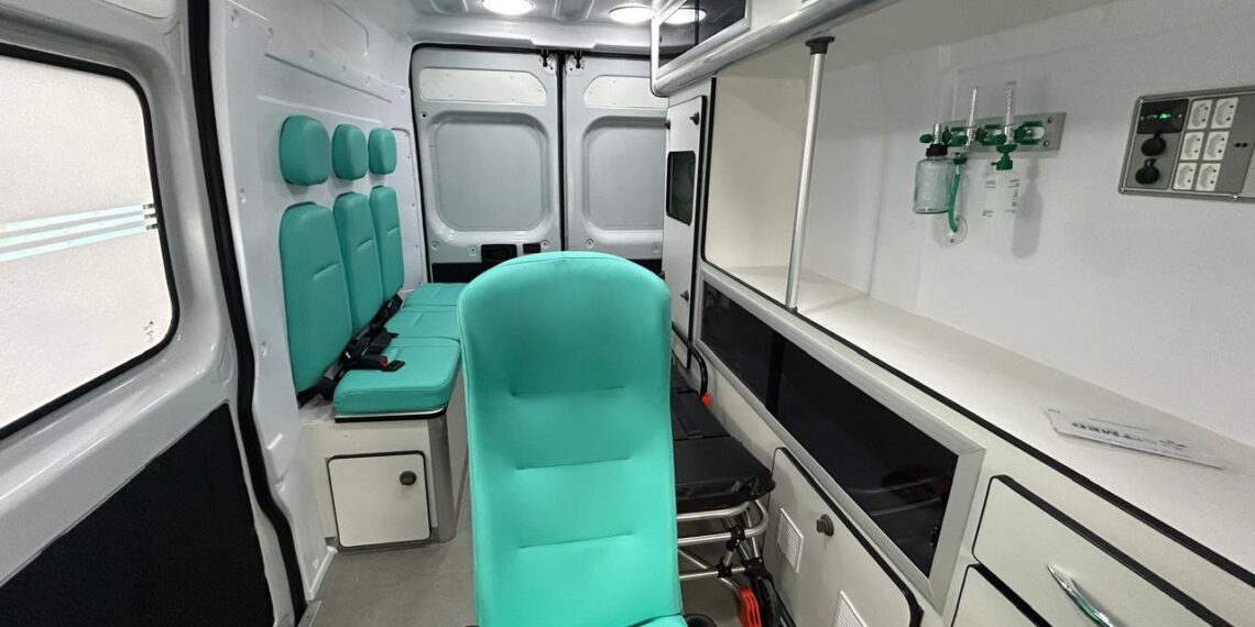 Saúde de Sapiranga recebe duas novas ambulâncias para a frota