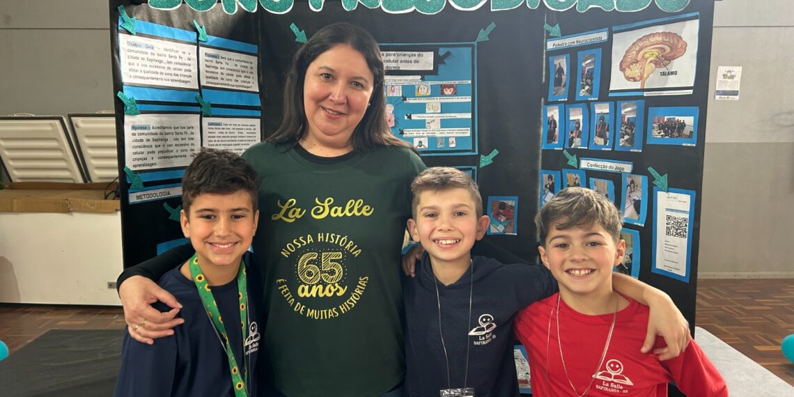 ‘Celular ligado: sono prejudicado’ é o tema de projeto de pesquisa de estudantes na Femint de Sapiranga