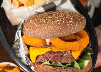 Encarte Festas, Eventos & Gastronomia 2024: Hambúrguer é na Mais Bacon