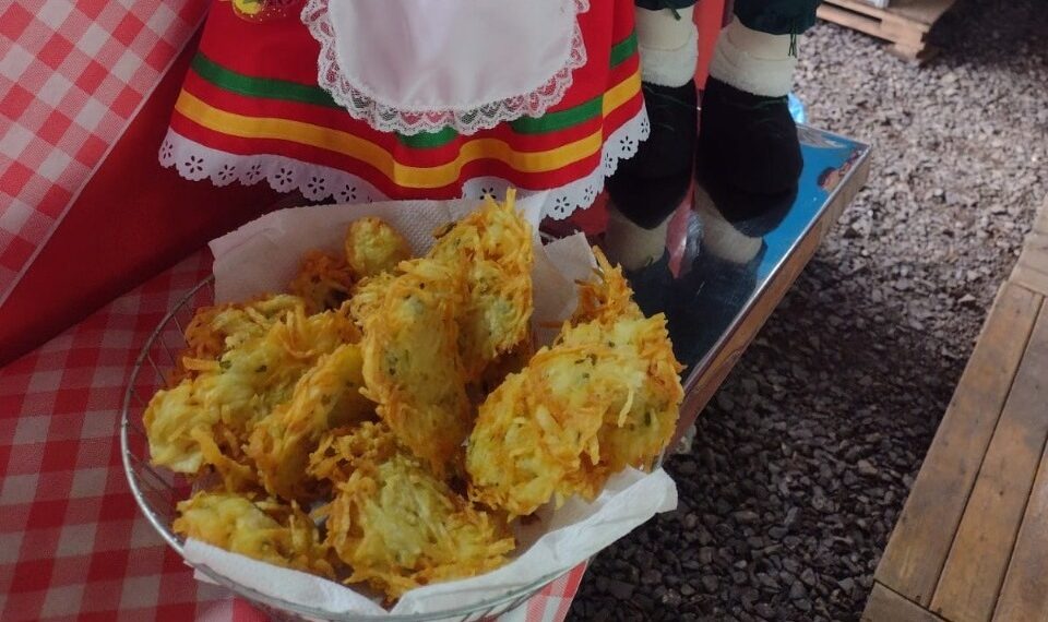 Encarte Festas, Eventos & Gastronomia 2024: Família Lanz Bolinhos de batata