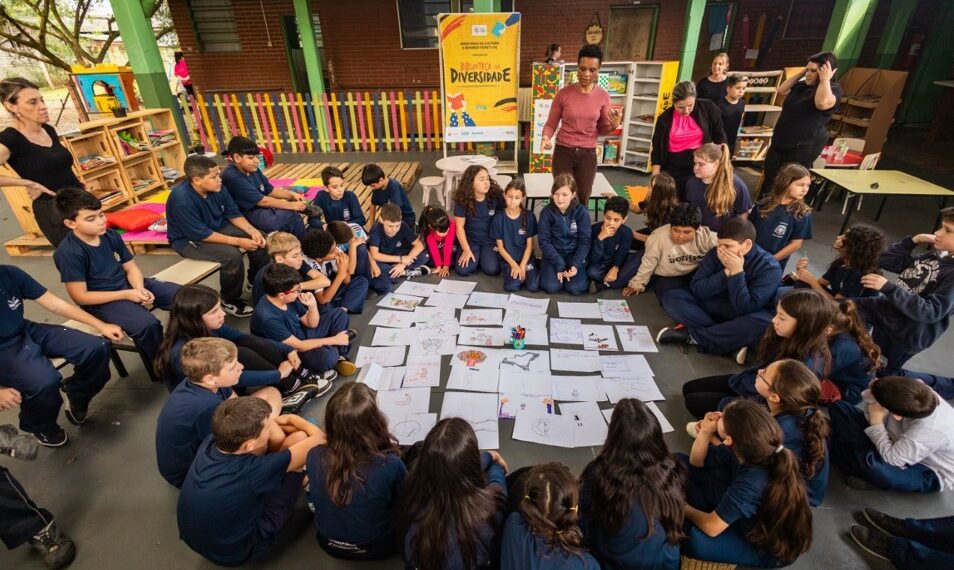 Projeto “Biblioteca da Diversidade” beneficia crianças de Campo Bom