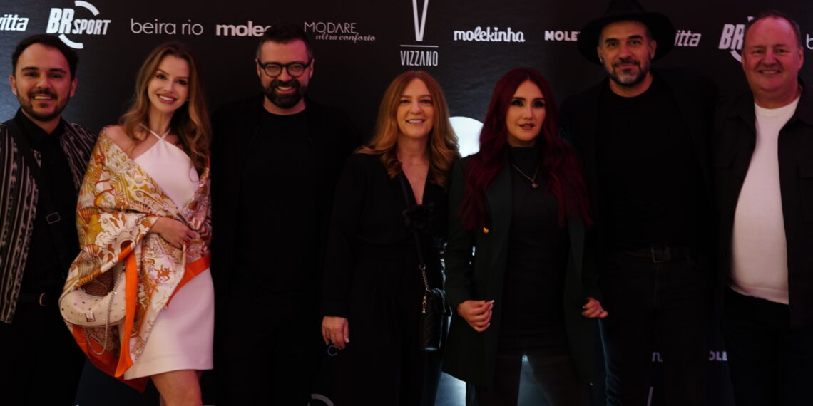 Dulce Maria e Alessandra Ambrosio: musas da moda sem fronteiras na empolgante Fashion Experience MX 2024