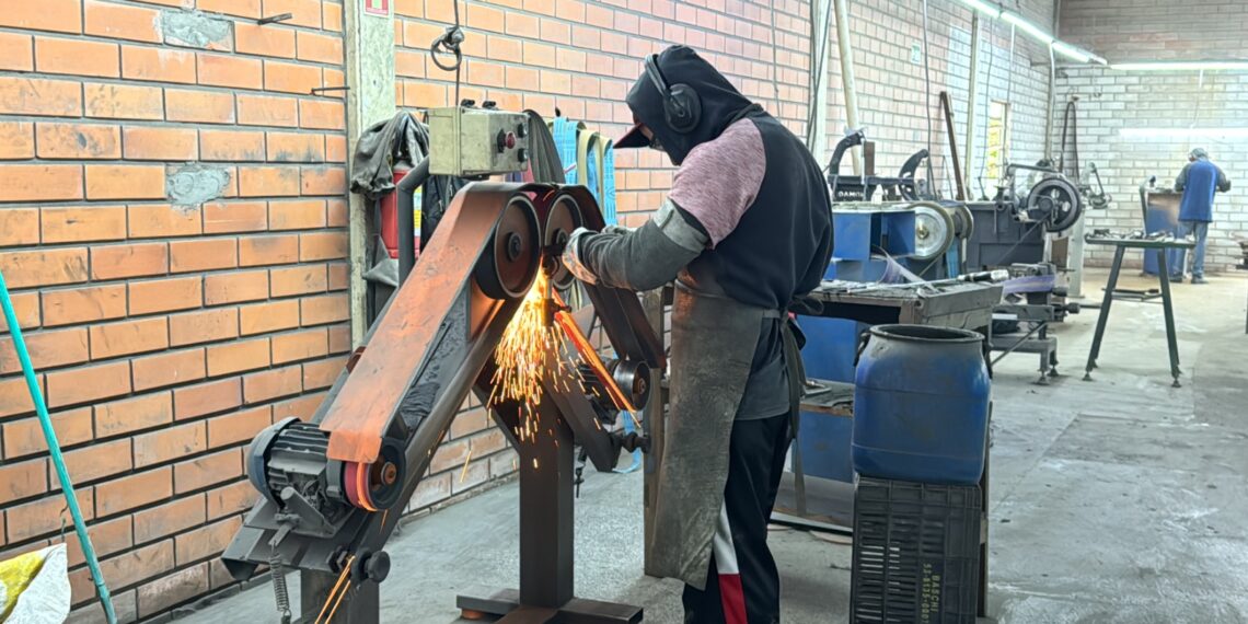 Cutelaria Monte Rey: referência nacional na produção artesanal, empresa de Araricá segue em plena expansão