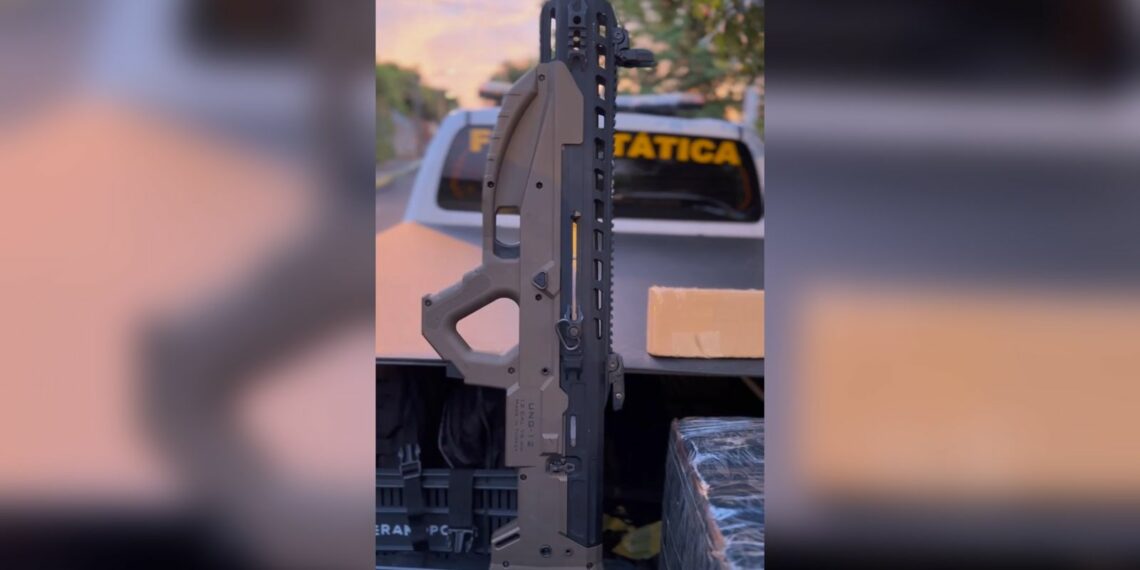 Brigada Militar apreende 40kg de droga e arma turca, em Sapiranga