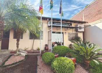 Vereadores exigem explicações da prefeitura sobre fim do turno integral, em Araricá