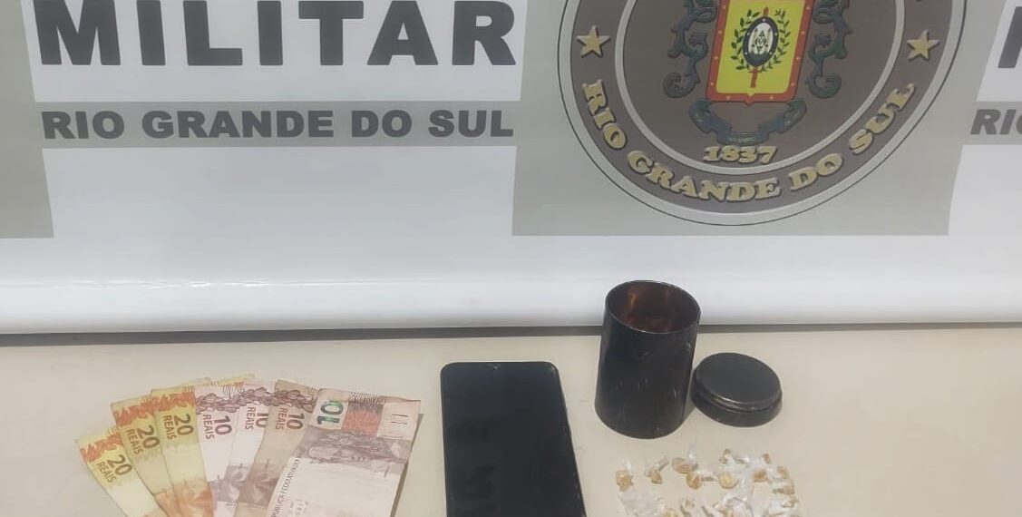 Dois menores apreendidos e dois adultos presos por tráfico em Sapiranga