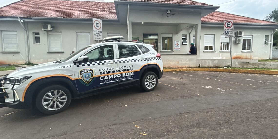 Cinco homens ficam feridos após cão fugir de empresa em Campo Bom