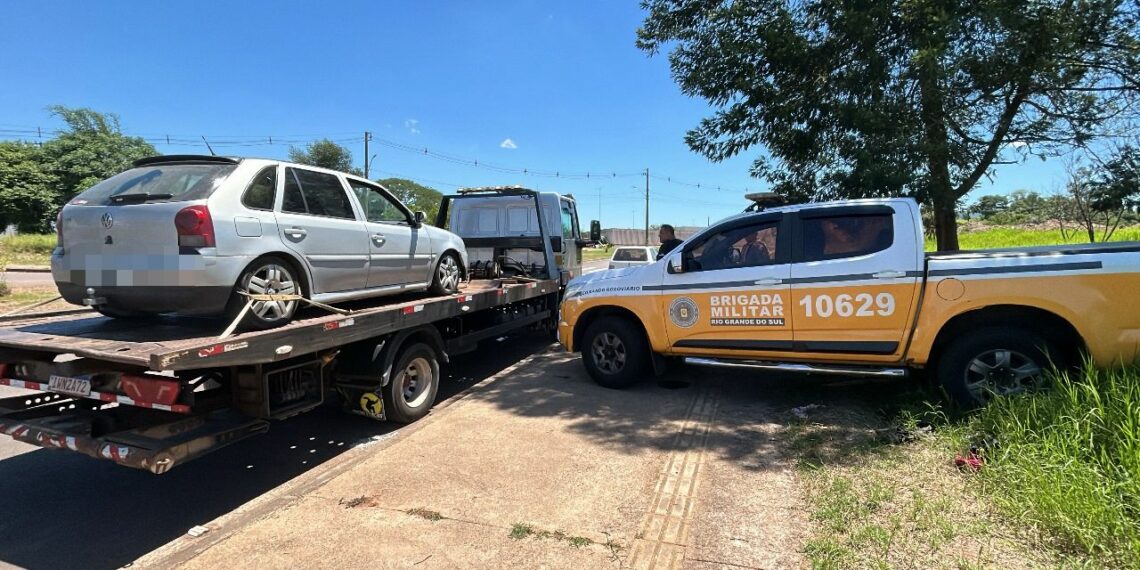 Comando Rodoviário da Brigada Militar prende jovem em flagrante por tráfico de drogas em Sapiranga