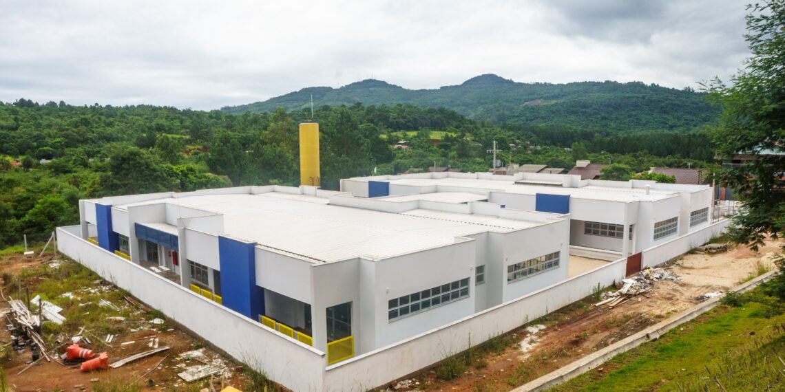 Obras da Emei Leonel de Moura Brizola, em Campo Bom, chegam na fase final