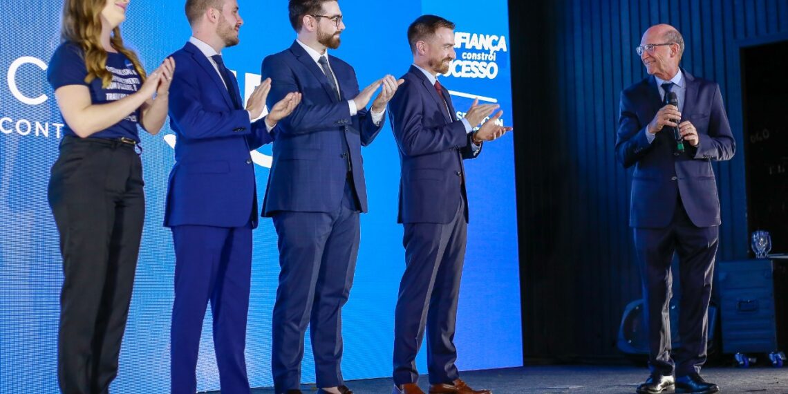 Escritório Contábil Servicon celebra 35 anos de história em Sapiranga