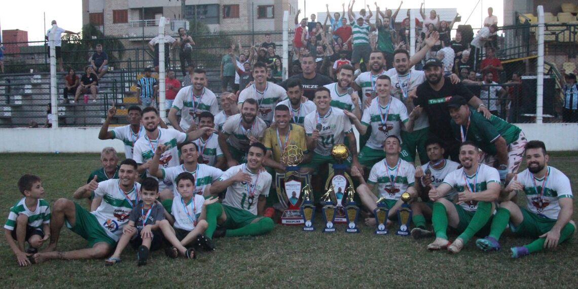 Alto Paulista e Treze são os campeões do Futebol 40 Anos e Força Livre em Campo Bom